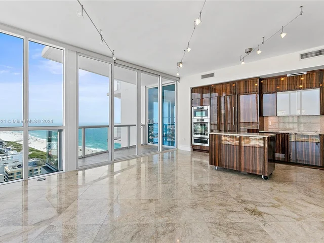 50 S Pointe Dr # 2505, Miami Beach FL 33139