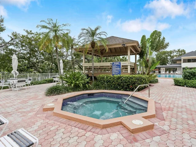 7785 SW 86th St # 116, Miami FL 33143