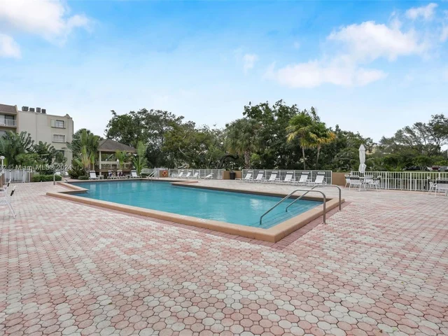 7785 SW 86th St # 116, Miami FL 33143