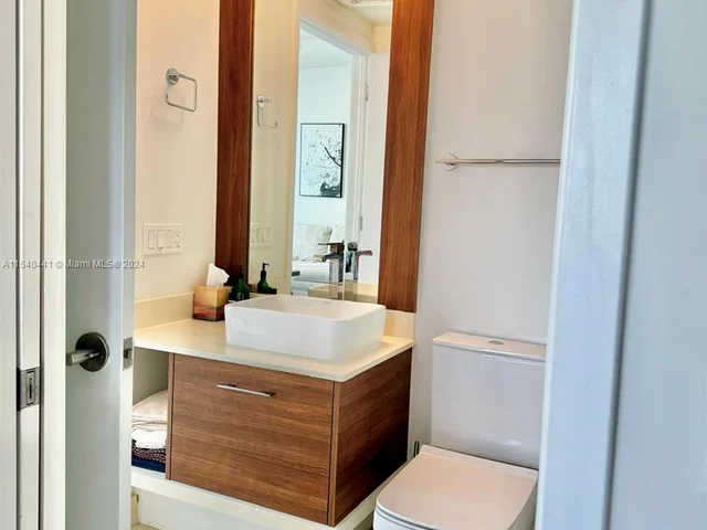 601 NE 27th St # 1001, Miami FL 33137