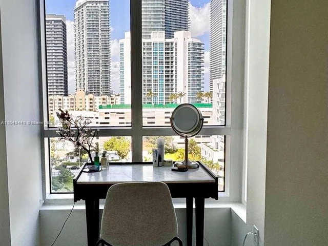 601 NE 27th St # 1001, Miami FL 33137