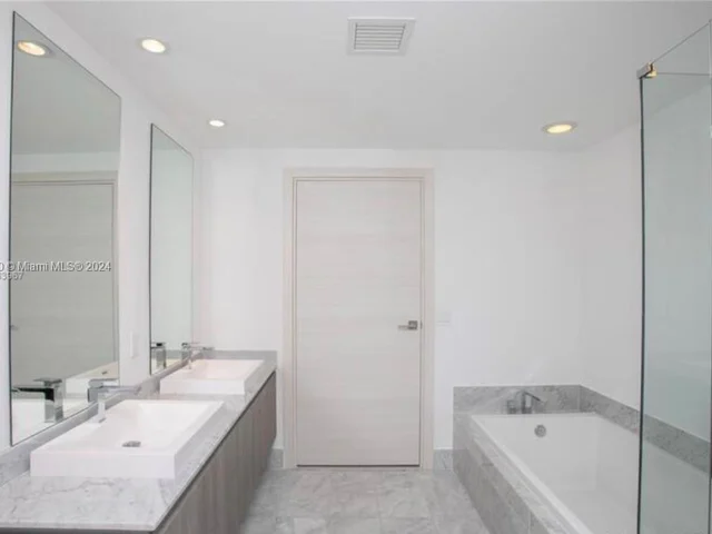 801 S Miami Ave # 1710, Miami FL 33130