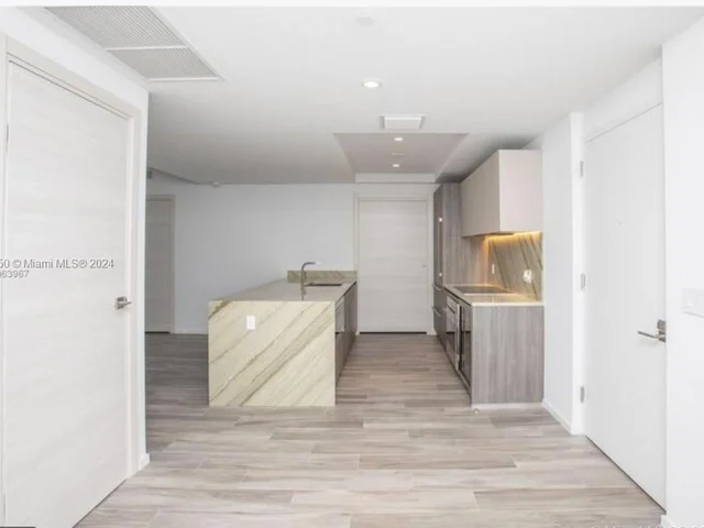 801 S Miami Ave # 1710, Miami FL 33130