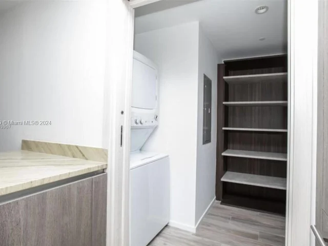 801 S Miami Ave # 1710, Miami FL 33130