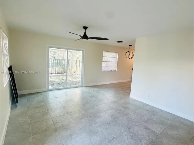 825 SW 30th St # 2, Fort Lauderdale FL 33315