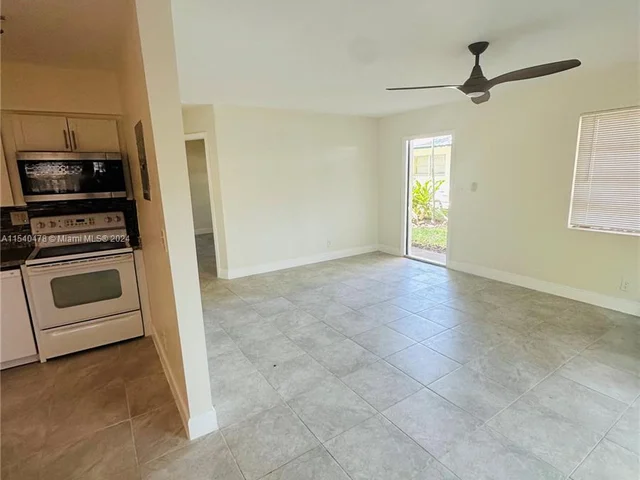 825 SW 30th St # 2, Fort Lauderdale FL 33315