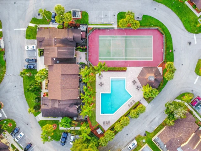 8725 Cleary Blvd # 8725, Plantation FL 33324