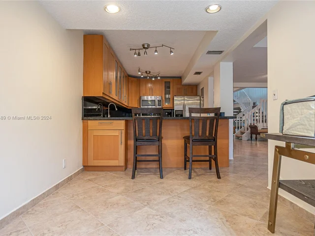 8725 Cleary Blvd # 8725, Plantation FL 33324