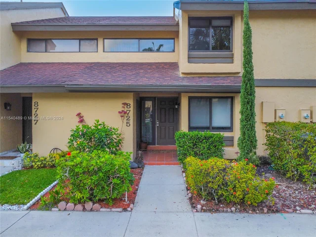 8725 Cleary Blvd # 8725, Plantation FL 33324