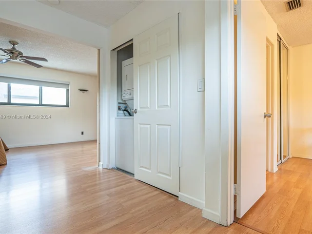 8725 Cleary Blvd # 8725, Plantation FL 33324