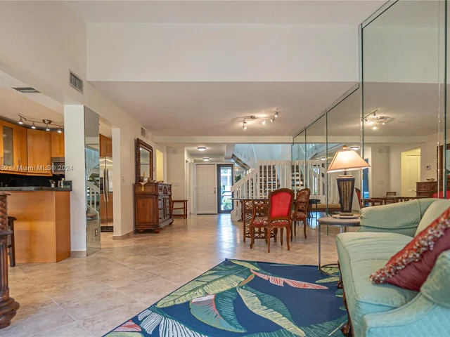 8725 Cleary Blvd # 8725, Plantation FL 33324