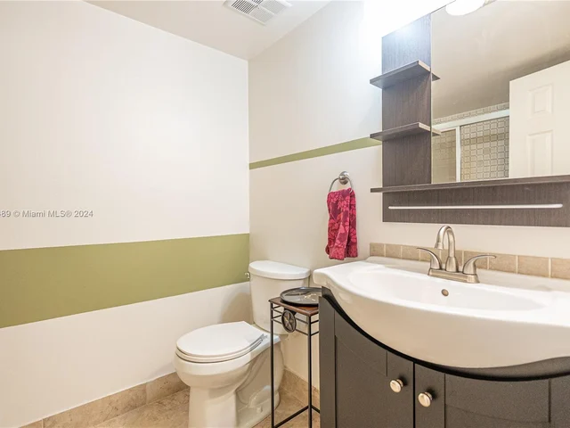 8725 Cleary Blvd # 8725, Plantation FL 33324