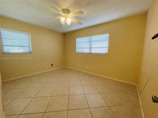 9350 SW 52nd Ter, Miami FL 33165