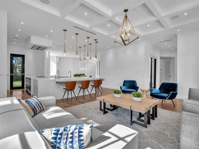 1100 NE 180th Ter, North Miami Beach FL 33162