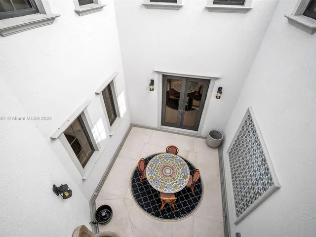 1100 NE 180th Ter, North Miami Beach FL 33162