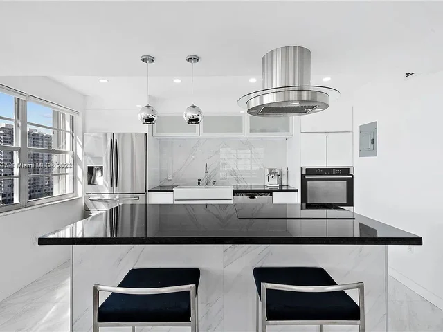 2801 NE 183rd St # 1016W, Aventura FL 33160