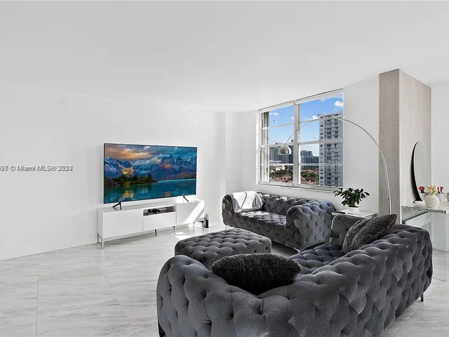 2801 NE 183rd St # 1016W, Aventura FL 33160