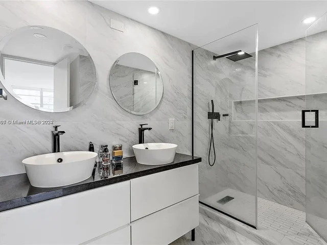 2801 NE 183rd St # 1016W, Aventura FL 33160