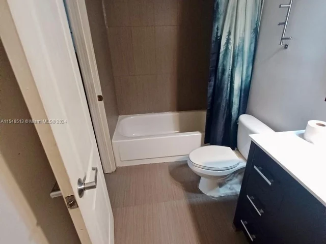 2554 SW 122nd Ct, Miami FL 33175