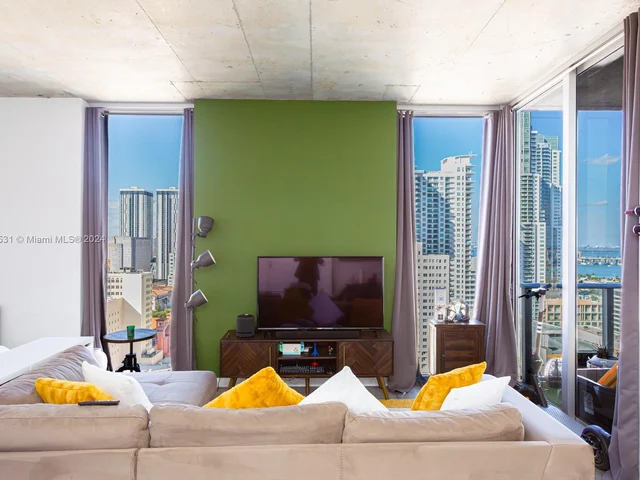 151 SE 1st St # 2204, Miami FL 33131