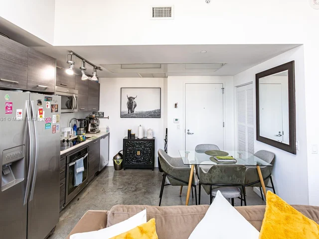 151 SE 1st St # 2204, Miami FL 33131