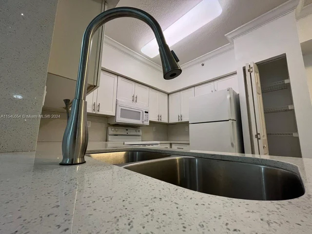 100 SW 117th Ter # 2106, Pembroke Pines FL 33025