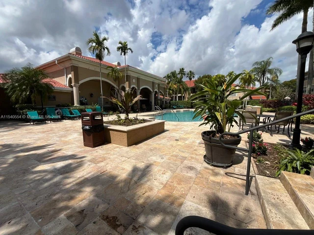 100 SW 117th Ter # 2106, Pembroke Pines FL 33025