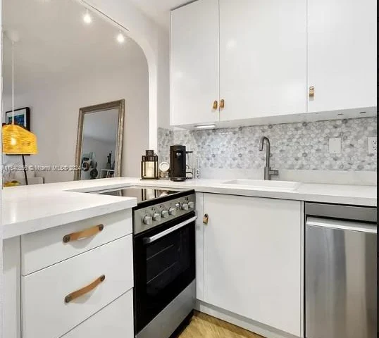 2899 Collins Ave # 1638, Miami Beach FL 33140