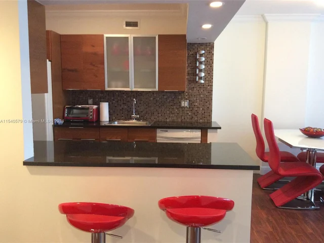 100 Lincoln Rd # 1214B, Miami Beach FL 33139