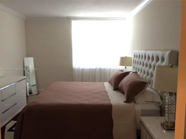 100 Lincoln Rd # 1214B, Miami Beach FL 33139