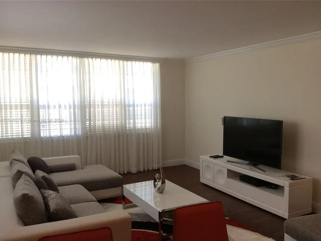 100 Lincoln Rd # 1214B, Miami Beach FL 33139