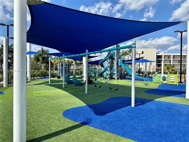 4963 NW 83rd Path, Doral FL 33166