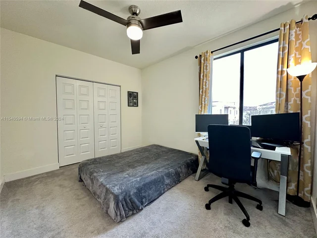 4963 NW 83rd Path, Doral FL 33166