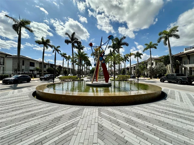 4963 NW 83rd Path, Doral FL 33166