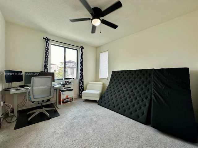 4963 NW 83rd Path, Doral FL 33166