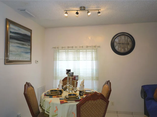 2431 SW 82nd Ter, Miramar FL 33025