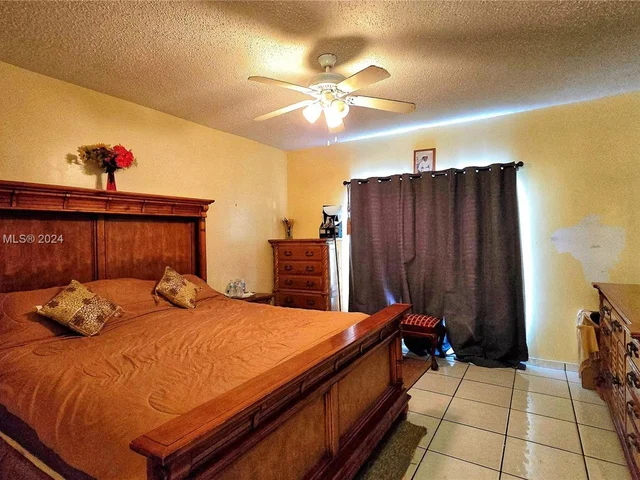 2431 SW 82nd Ter, Miramar FL 33025