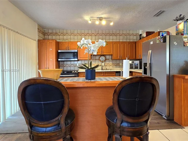 2431 SW 82nd Ter, Miramar FL 33025