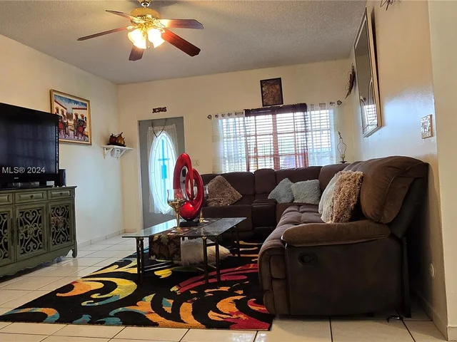 2431 SW 82nd Ter, Miramar FL 33025