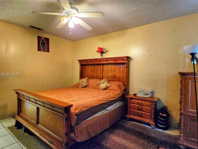 2431 SW 82nd Ter, Miramar FL 33025