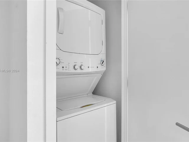 501 NE 31st St # 1704, Miami FL 33137