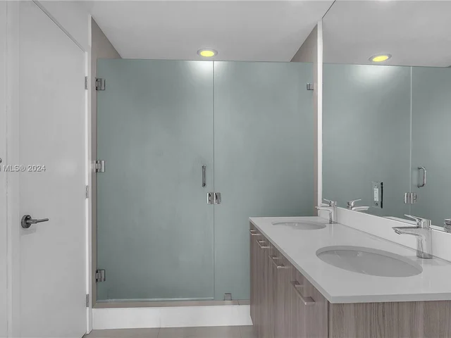 501 NE 31st St # 1704, Miami FL 33137