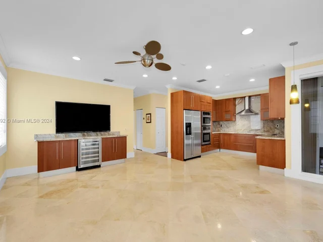 4581 NW 93rd Doral Ct, Doral FL 33178