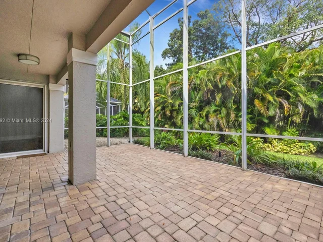 4581 NW 93rd Doral Ct, Doral FL 33178