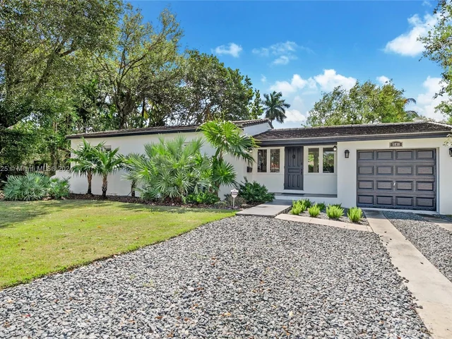 5830 SW 51st St, Miami FL 33155
