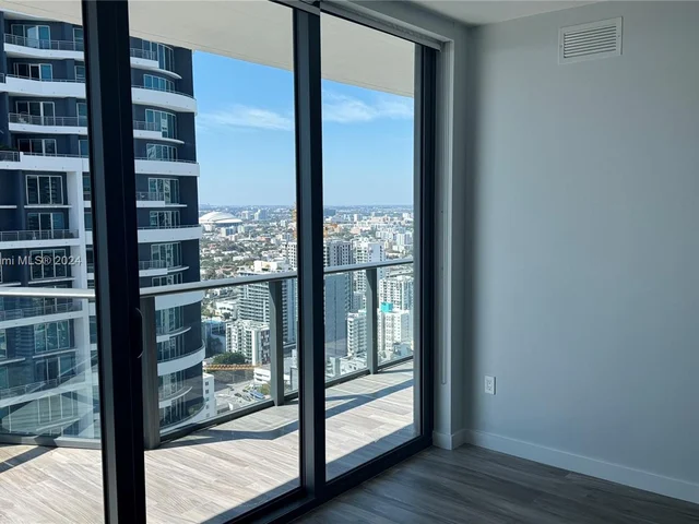 1300 S Miami Ave # 4007, Miami FL 33130