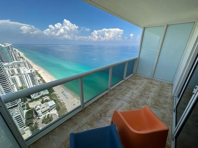1830 S Ocean Dr # 4912, Hallandale Beach FL 33009