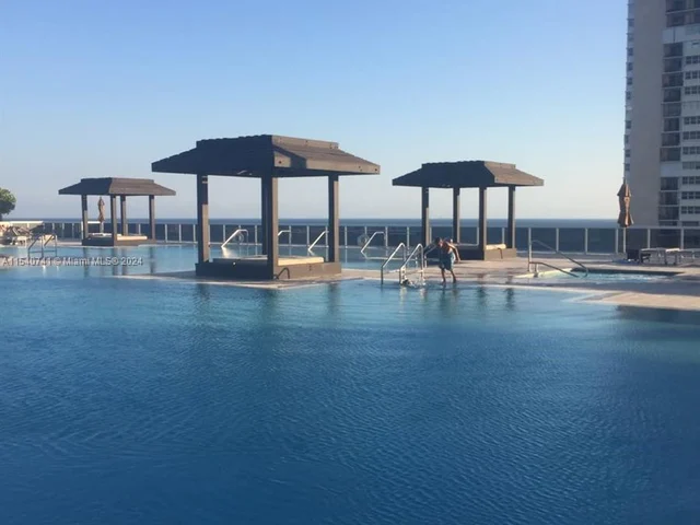 1830 S Ocean Dr # 4912, Hallandale Beach FL 33009