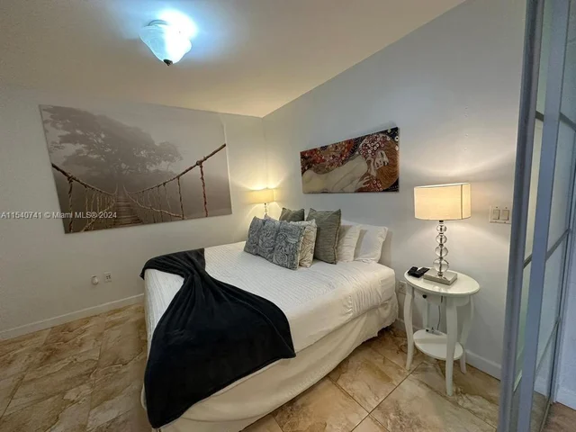 1830 S Ocean Dr # 4912, Hallandale Beach FL 33009