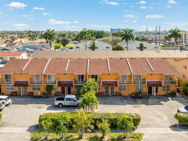 1458 W 39th Pl # 5, Hialeah FL 33012